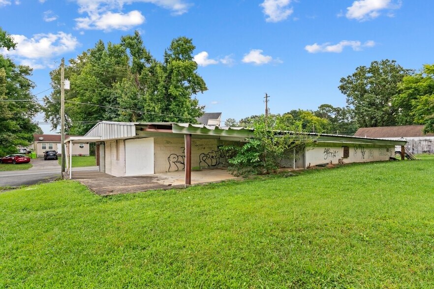 More Photos Of 1402 Riverbend Rd, Dalton General Retail For Sale