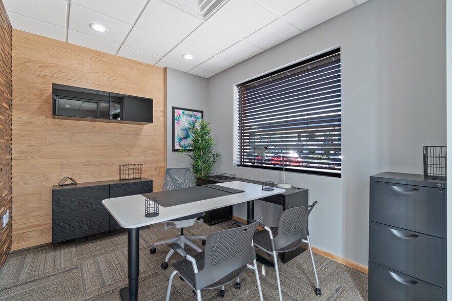 More Photos Of 1330 Rayford Park Rd, Spring Loft Creative Space For Lease