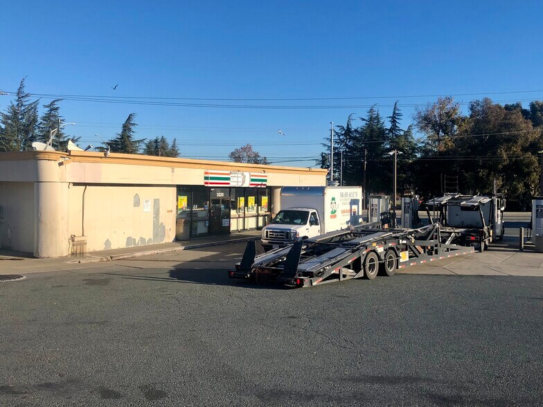 More Photos Of 3520 Pacheco Blvd, Martinez Service Station For Sale