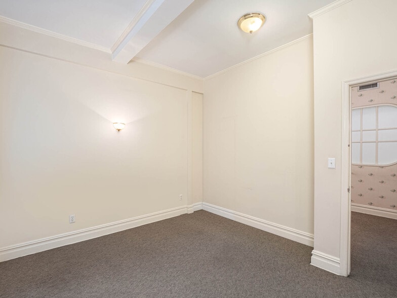 More Photos Of 145 W 86th St, New York Apartments For Sale