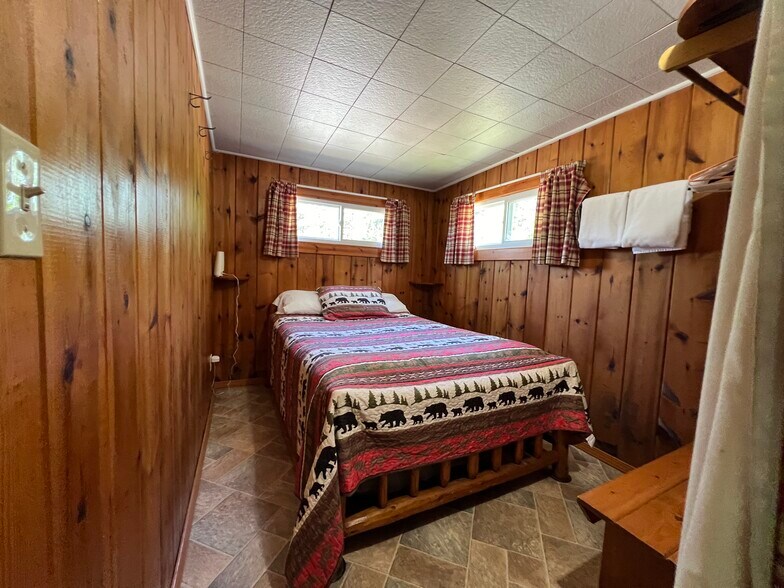 More Photos Of 29209 County Road 407, Newberry Lodge Meeting Hall For Sale