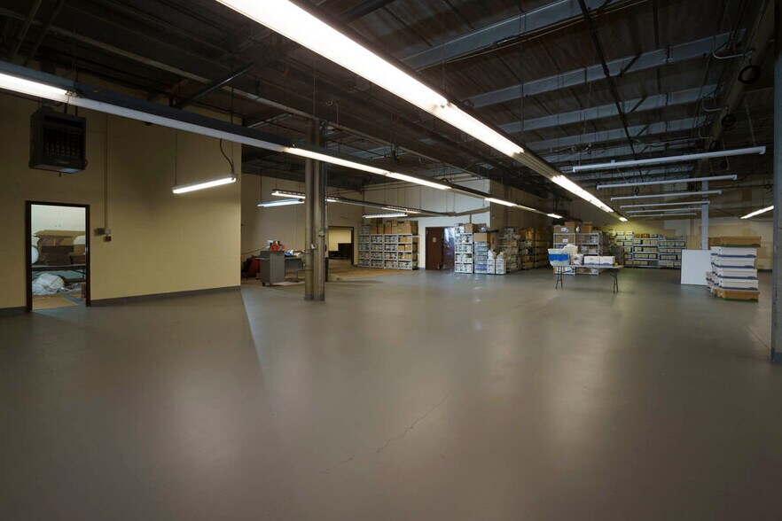 More Photos Of 225 Buffalo Ave, Freeport Warehouse For Sale