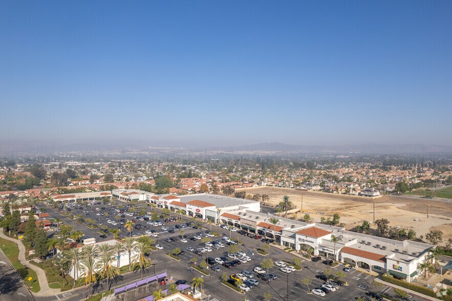 More Photos Of 600-732 N Rose Dr, Placentia General Retail For Lease