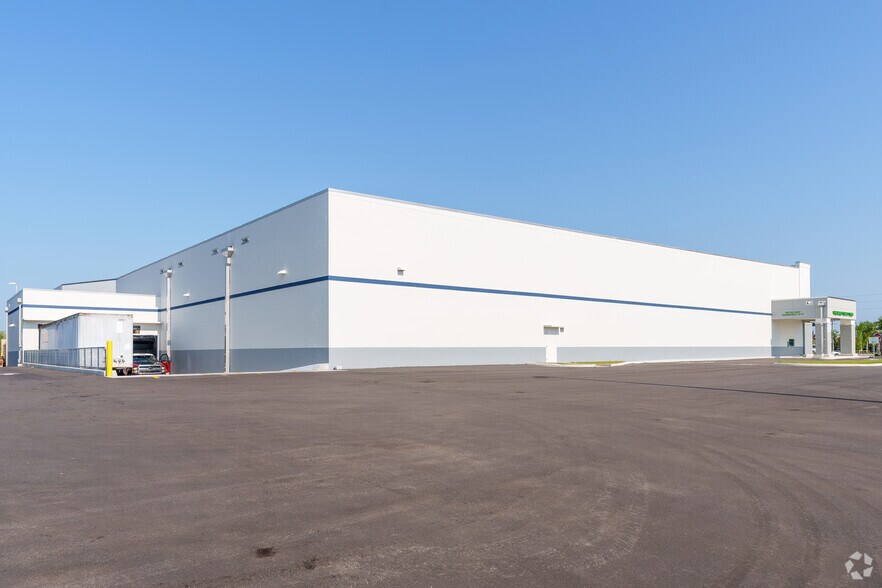 More Photos Of 4141 E State Rd 46, Sanford Supermarket For Lease