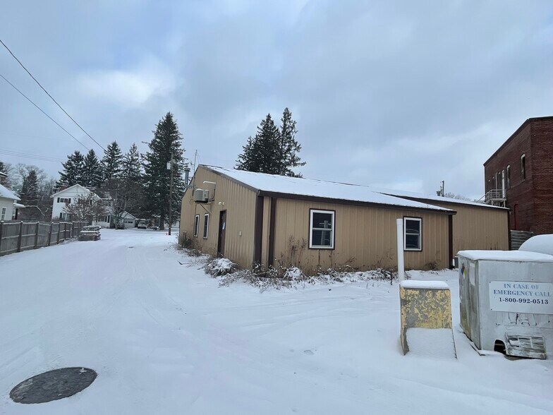 More Photos Of 120 Cherry St, Marienville Freestanding For Sale