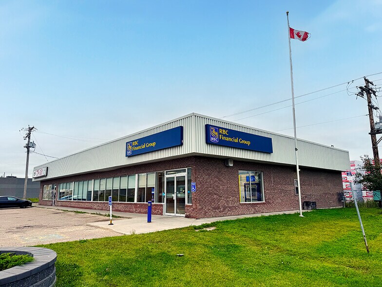 Primary Photo Of 5117 50 Av, Whitecourt General Retail For Sale