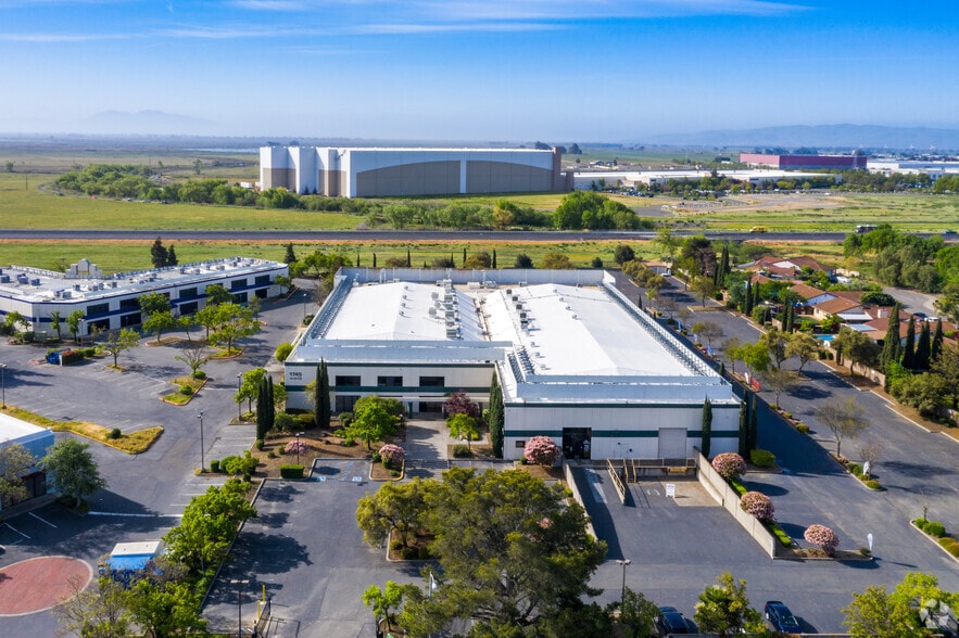 More Photos Of 1745 Enterprise Dr, Fairfield Flex For Lease