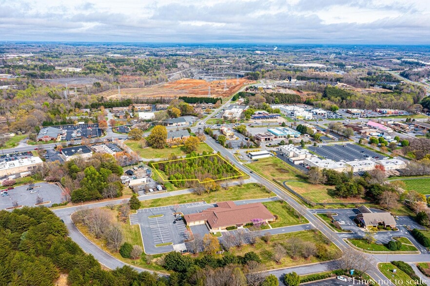 More Photos Of 1043 11th Blvd SE ave, Hickory Land For Sale