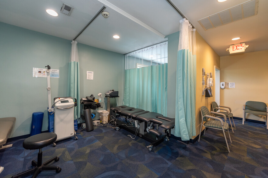 More Photos Of 3536 Grove Ave, Richmond Medical For Lease