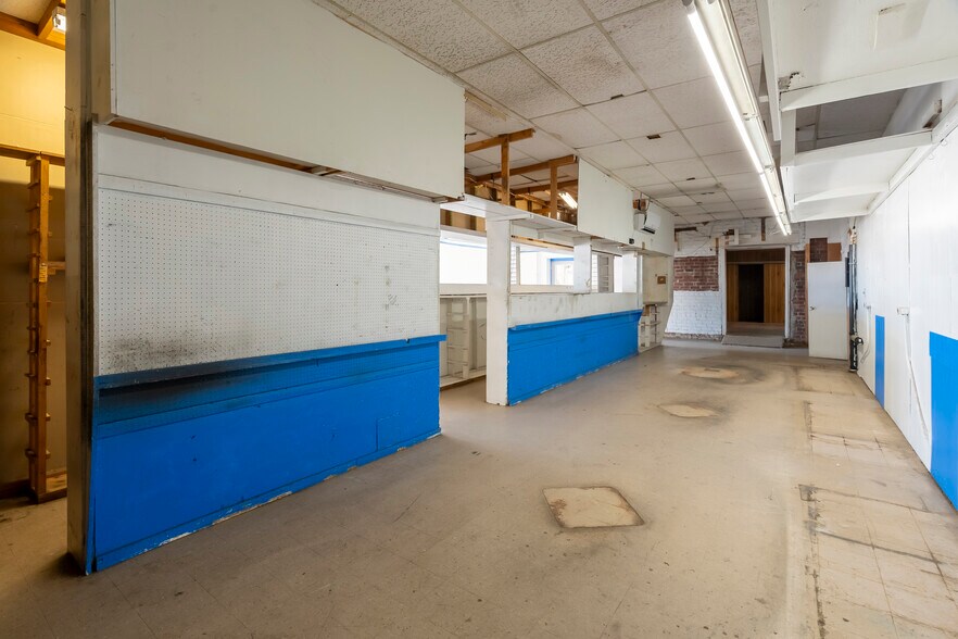 More Photos Of 300 S Illinois Ave, Carbondale Storefront Retail Office For Sale