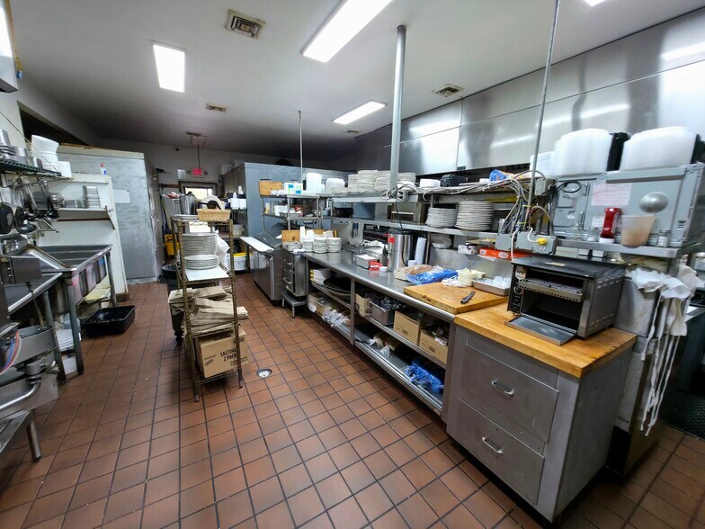 More Photos Of 127 Trenton Rd, Browns Mills Restaurant For Lease