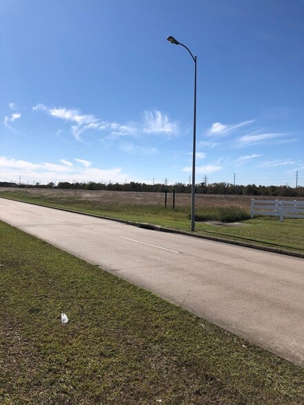Primary Photo Of 0 East Blvd, Deer Park Land For Sale