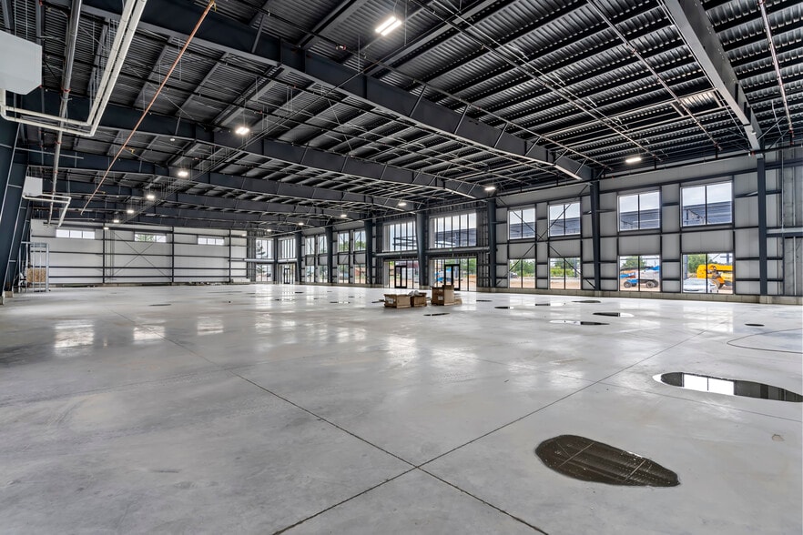 More Photos Of 1242 N 2000 W, Farr West Light Manufacturing For Sale