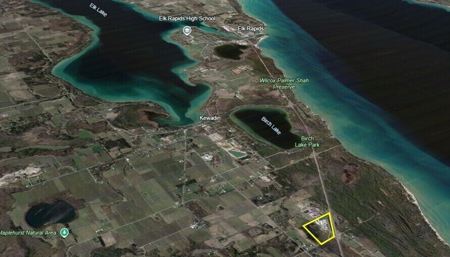 More Photos Of 13703 Campbell Rd, Kewadin Specialty For Sale