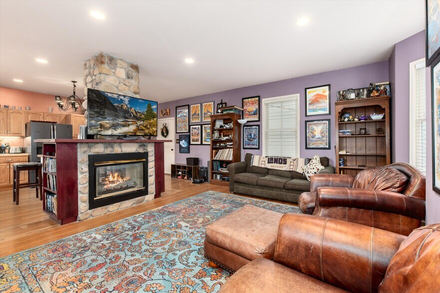 More Photos Of 200 Rose St, Georgetown Hospitality For Sale