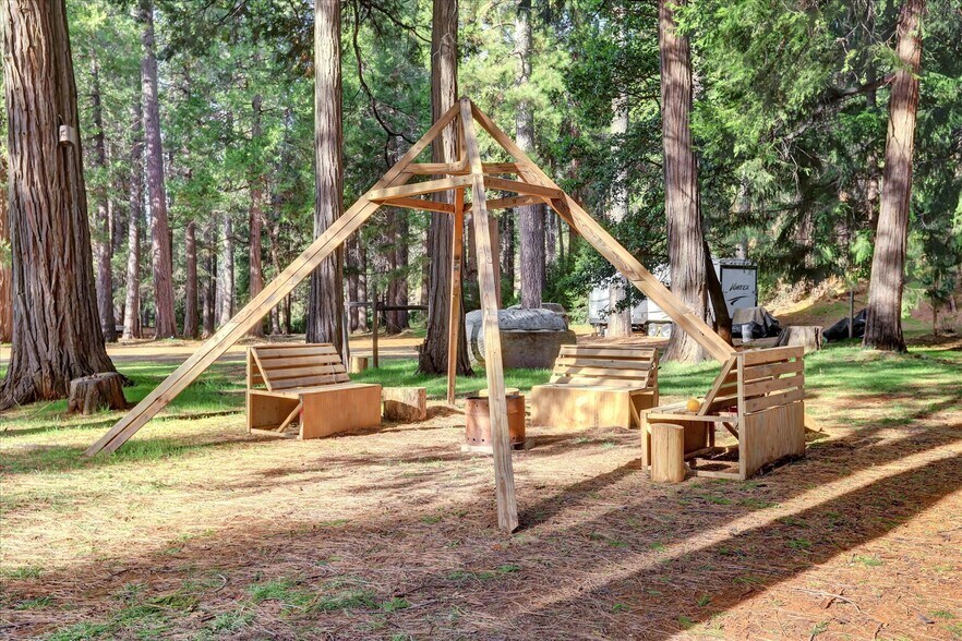 More Photos Of 14724 N Bloomfield Rd, Nevada City Flex For Sale