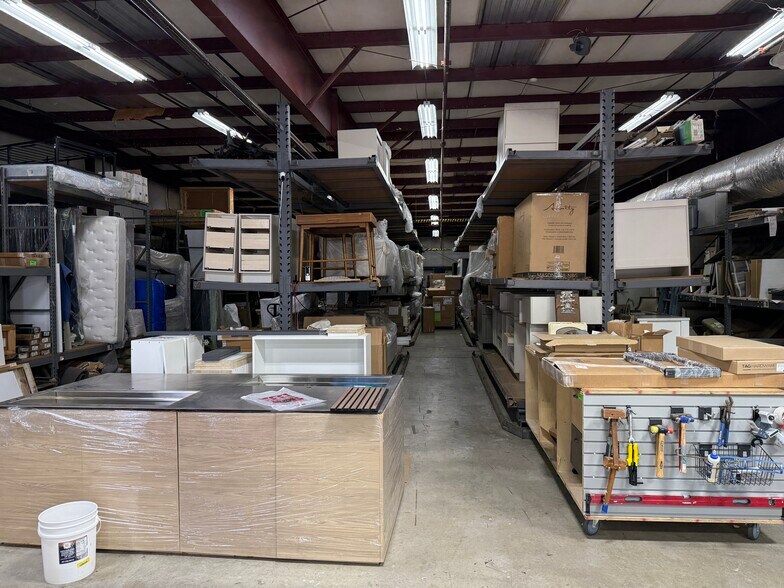 More Photos Of 10 Target Rd, Hilton Head Island General Retail For Lease