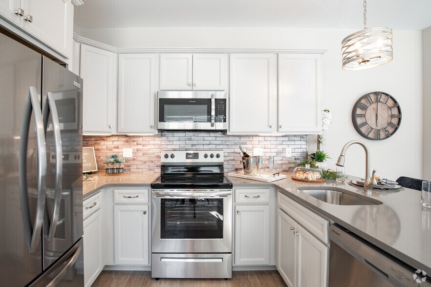 More Photos Of 1080 New York Ave, Huntington Station Apartments For Sale