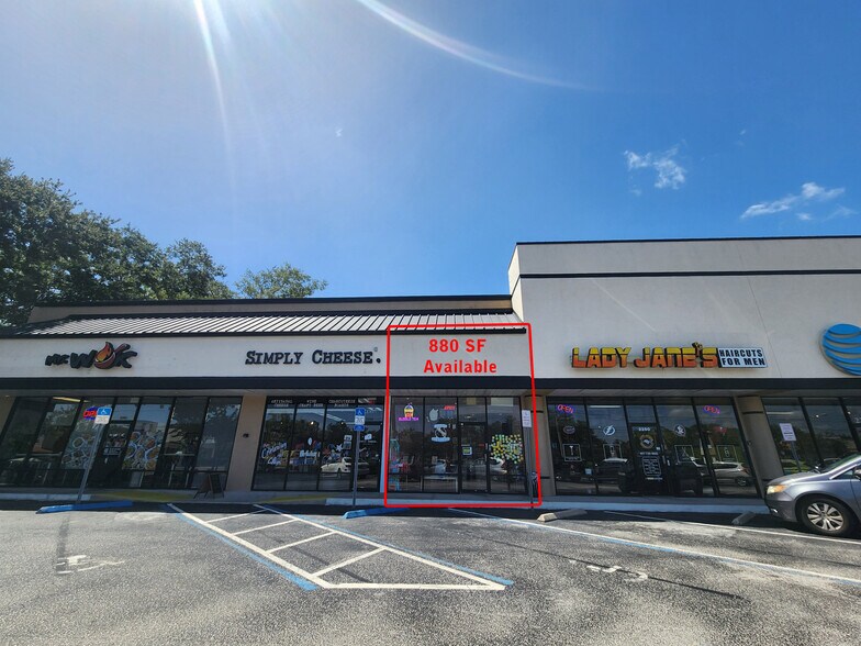 More Photos Of 2230 Aloma Ave, Winter Park Unknown For Lease