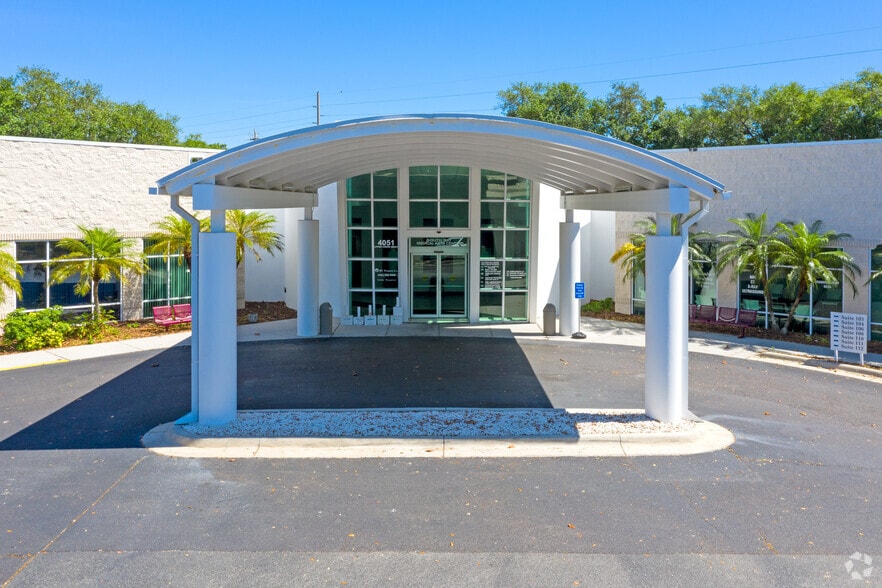 More Photos Of 4051 Upper Creek Dr, Sun City Center Medical For Lease