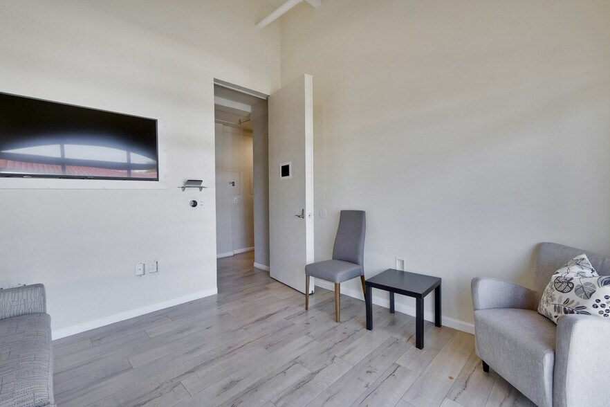 More Photos Of 4966 El Camino Real, Los Altos Office For Sale
