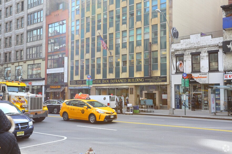 More Photos Of 204-208 E 23rd St, New York Office For Lease