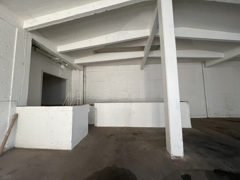 More Photos Of 805 8th St, Los Banos Industrial For Sale