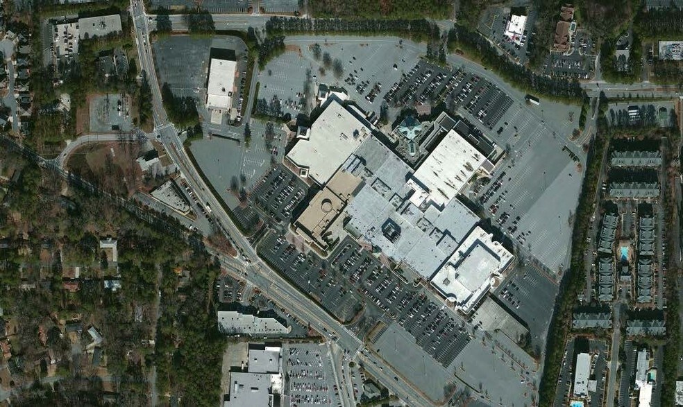 More Photos Of 2244 Henderson Mill Rd NE, Atlanta Medical For Lease