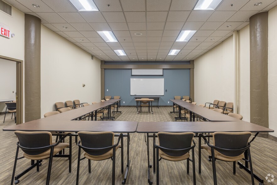 More Photos Of 323 W Lakeside Ave, Cleveland Office For Lease