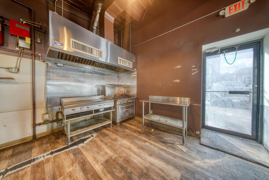 More Photos Of 151 Greenwich Ave, Goshen General Retail For Sale