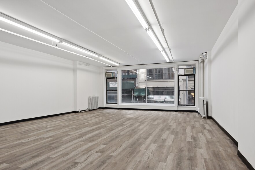 Primary Photo Of 21 W 45th St, New York Office For Lease