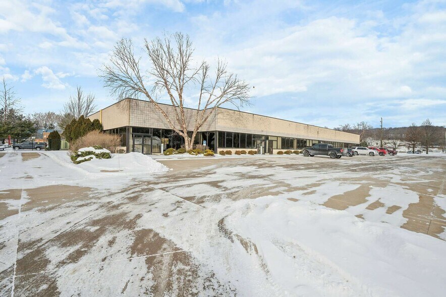 More Photos Of 13390 York Rd, North Royalton Warehouse For Sale