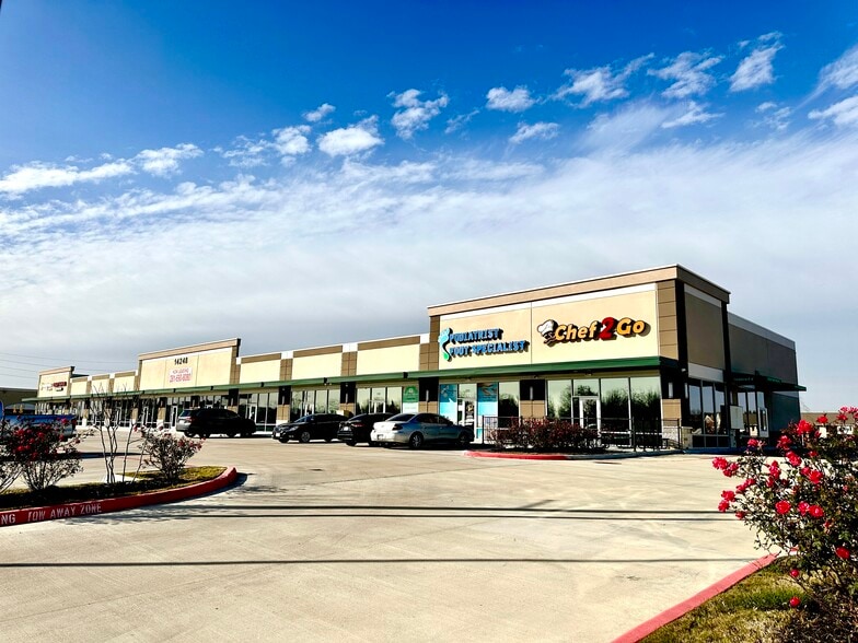 More Photos Of 14248 Bellaire Blvd, Houston General Retail For Lease