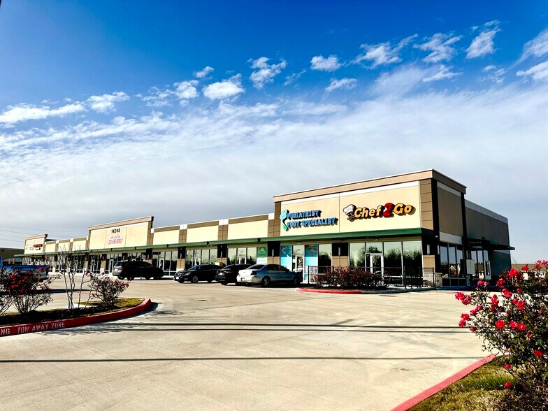 More Photos Of 14248 Bellaire Blvd, Houston General Retail For Sale