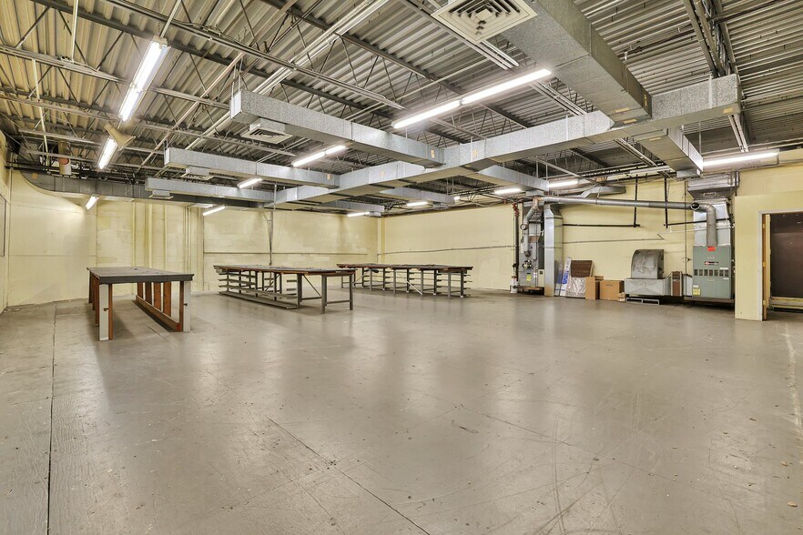 More Photos Of 50 Snake Hill Rd, West Nyack Warehouse For Lease