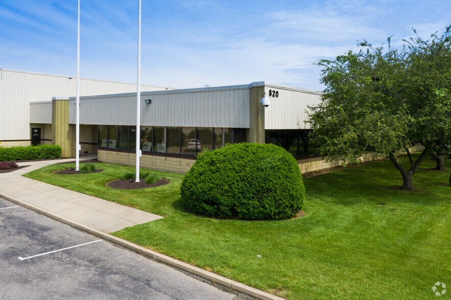 More Photos Of 820 East Gate Dr, Mount Laurel Warehouse For Sale