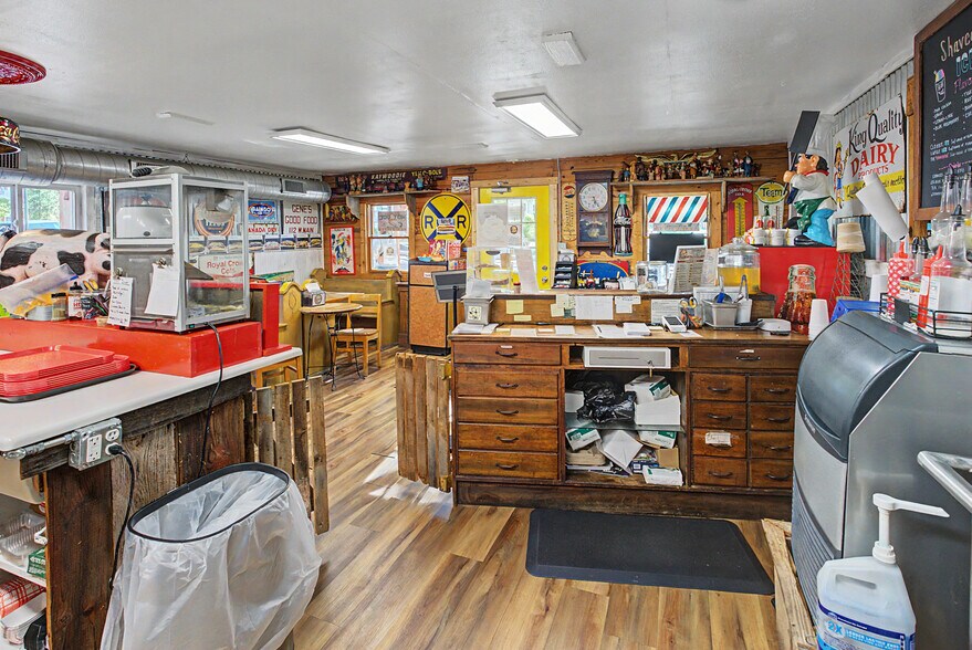 More Photos Of 219 MO-21, Caledonia Storefront Retail Residential For Sale