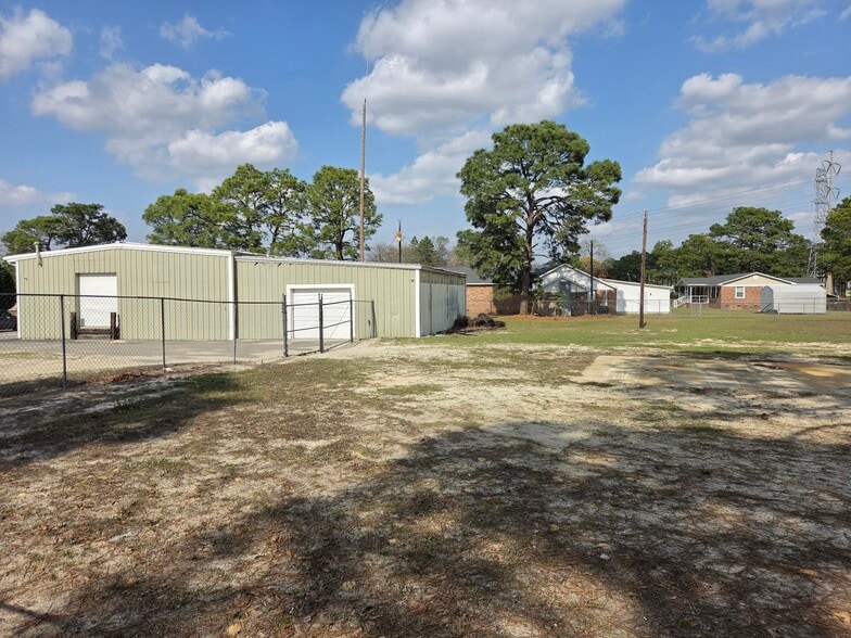 More Photos Of 3119 Camden Rd, Fayetteville Office For Lease
