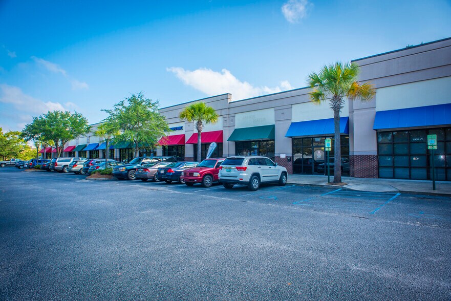 More Photos Of 1954 Ashley River Rd, Charleston Unknown For Lease