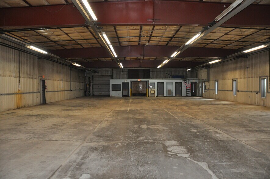 More Photos Of 1401 Fallon Ave NE, Monticello Warehouse For Lease