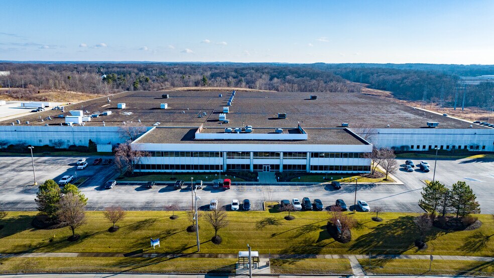 More Photos Of 7005 Cochran Rd, Glenwillow Warehouse For Sale