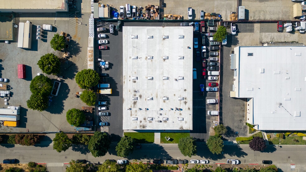 More Photos Of 7034 Commerce Cir, Pleasanton Warehouse For Lease