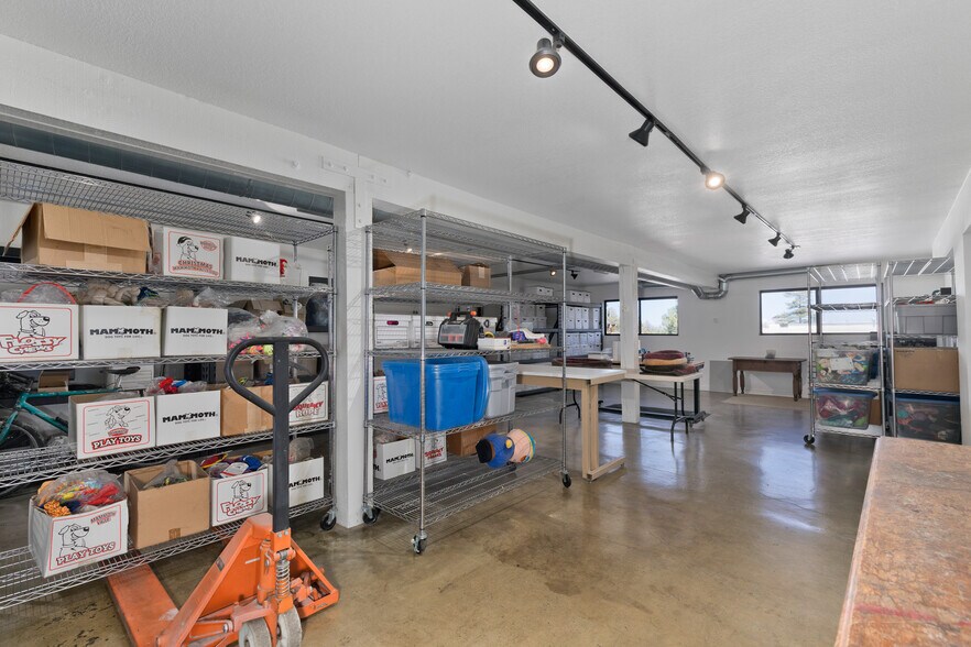 More Photos Of 38 Laurel Mountain Rd, Mammoth Lakes Storefront Retail Office For Sale