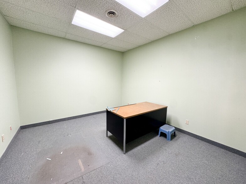 More Photos Of 110-112 E Lincoln ave, Fergus Falls Office For Lease