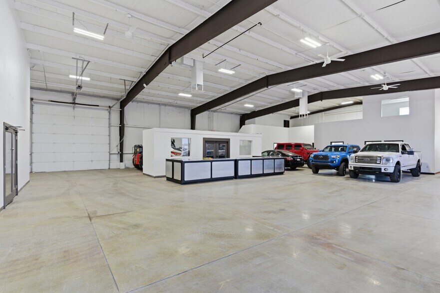 More Photos Of 1750 S 1350 W, West Haven Light Distribution For Lease