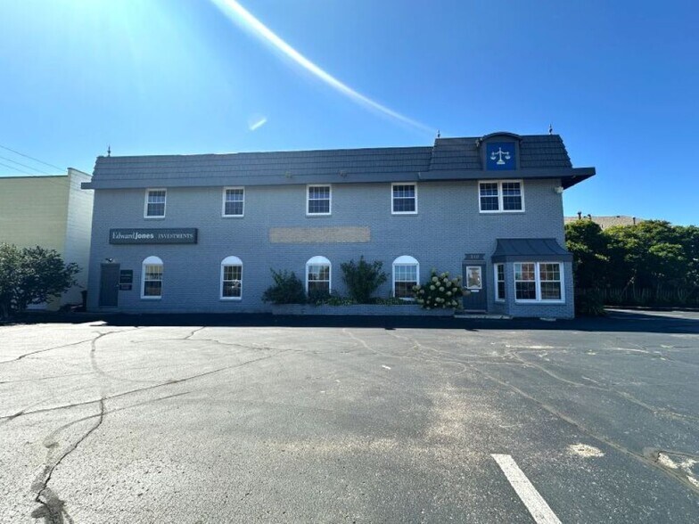 More Photos Of 510 W Main St, Fairborn Office For Sale