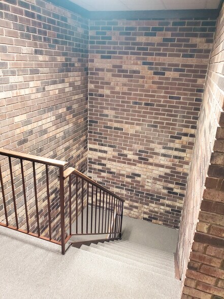 More Photos Of 95 W Grand Ave, Lake Villa Medical For Sale