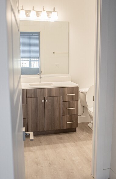More Photos Of 1925 W North Temple, Salt Lake City Apartments For Lease