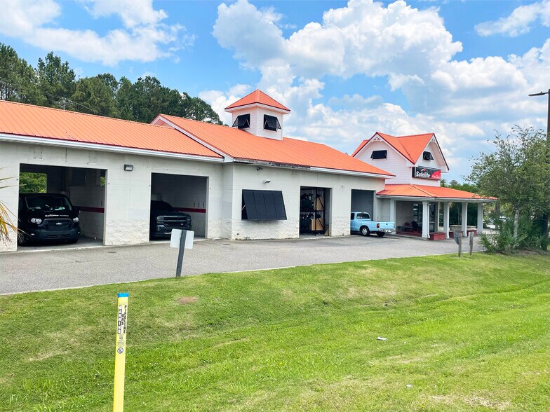 Primary Photo Of 608 St James Ave, Goose Creek Auto Repair For Sale