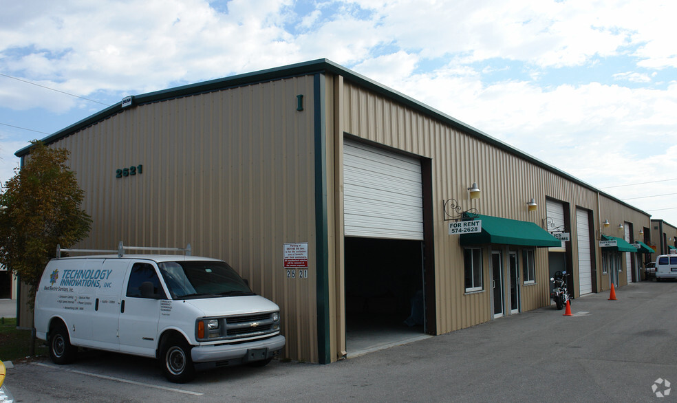 Primary Photo Of 2621 NE 9th Ave, Cape Coral Warehouse For Lease